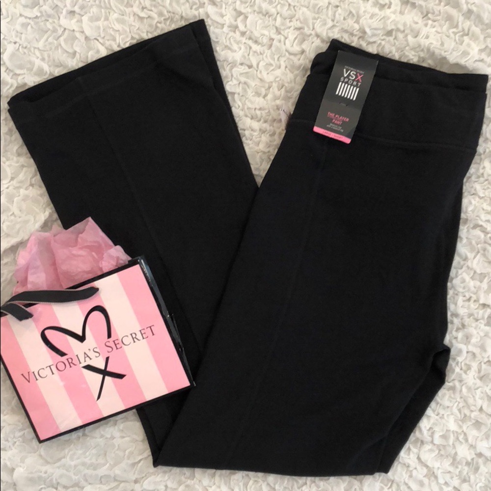 NWT Victorias Secret Player VSX Sport Pant L Short